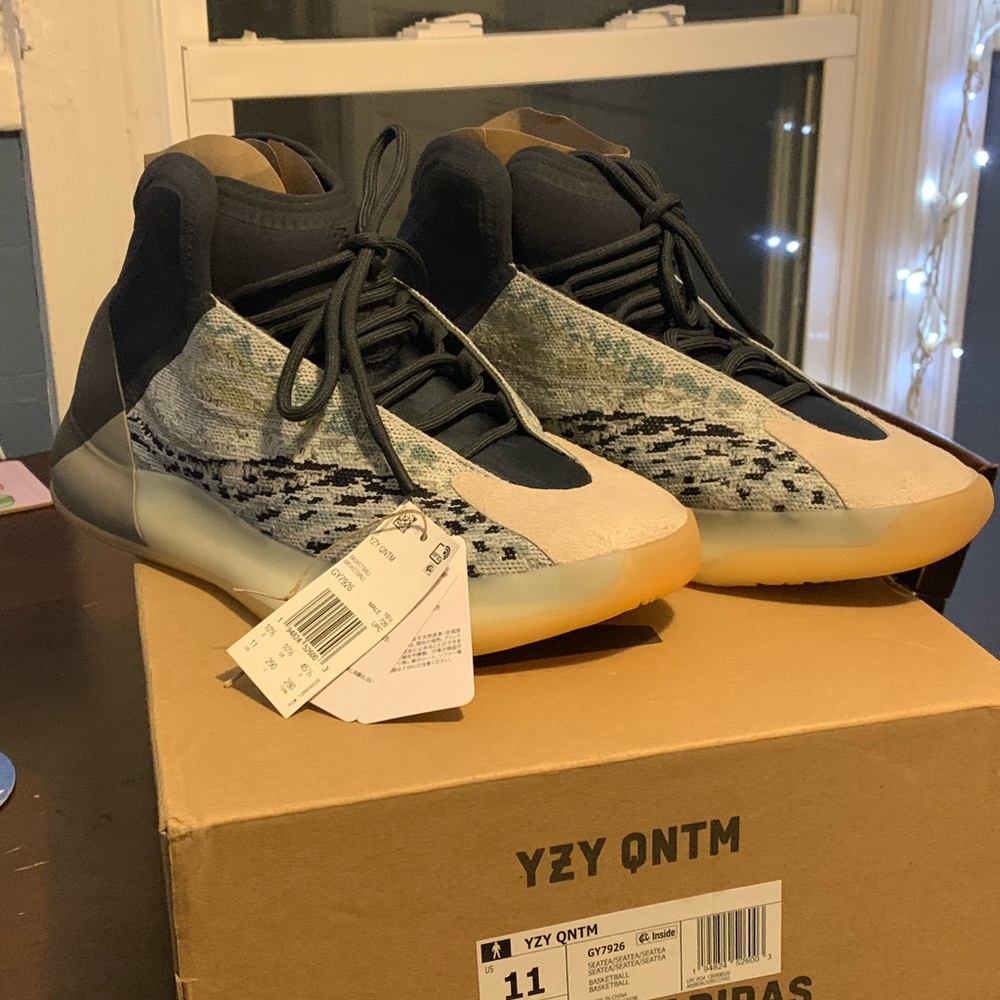 Yeezy QNTM Teal Blue size 11 🔥